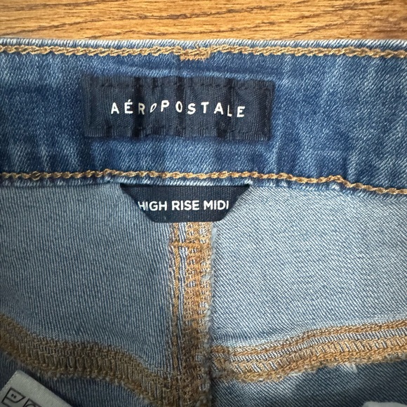 Aeropostale Ripped Cuffed Jean Shorts - Picture 4 of 6